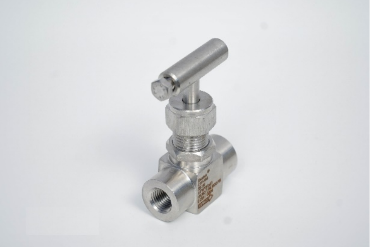 INTEGRAL BONNET NEEDLE VALVE (FXF) E111NV (2)