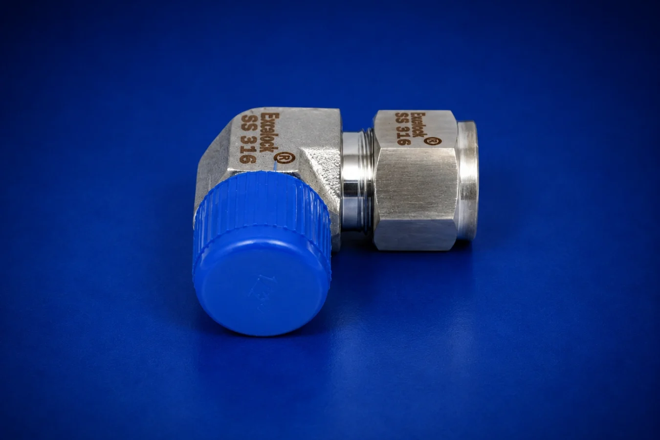 Male Elbow Connector
